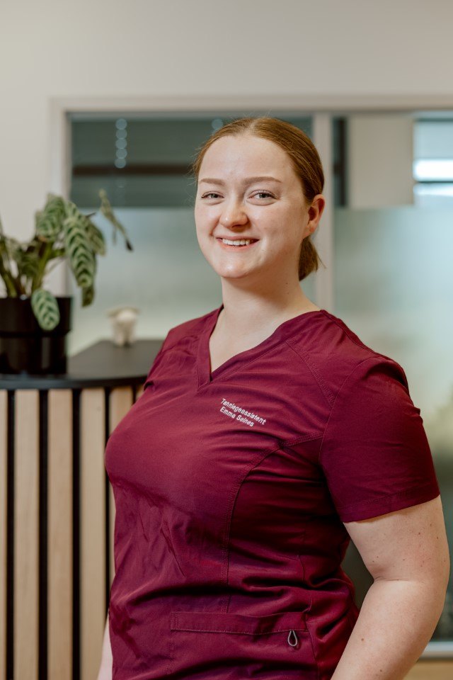 Tannlegeassistent Emma Selnes